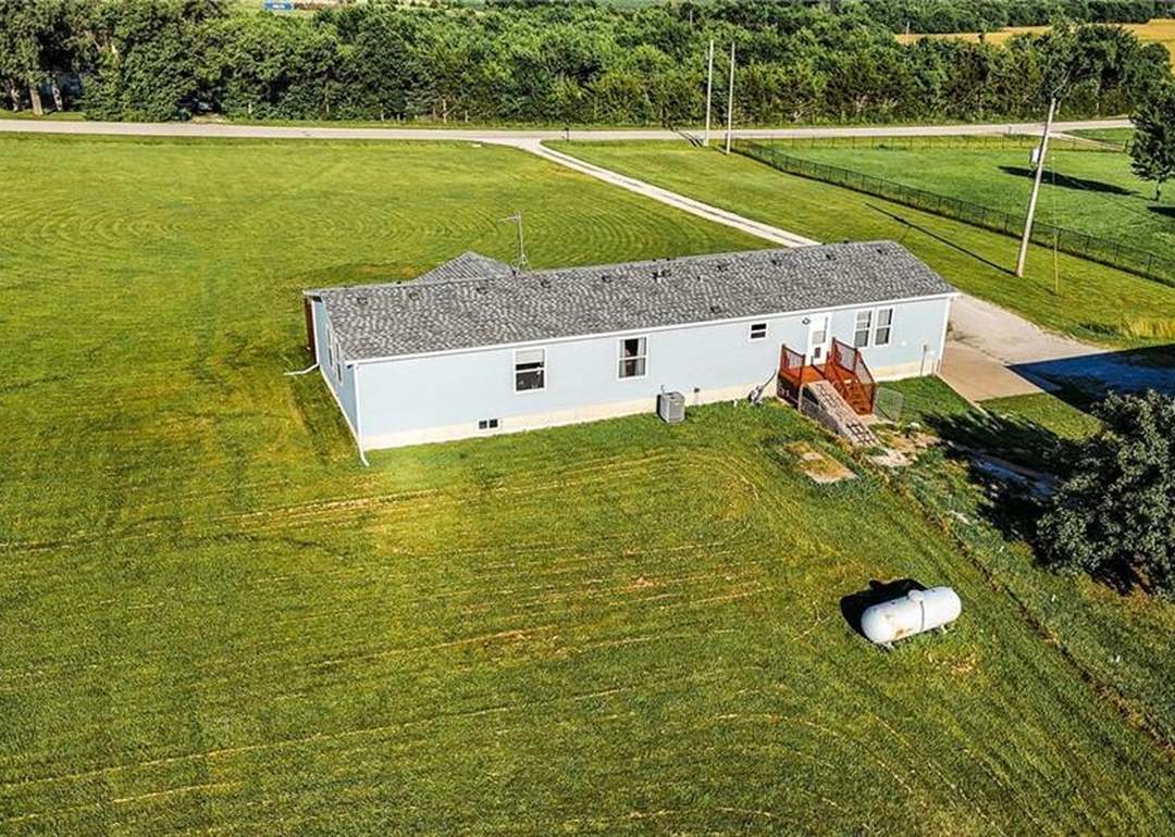 39460 Indianapolis Road — photo 40