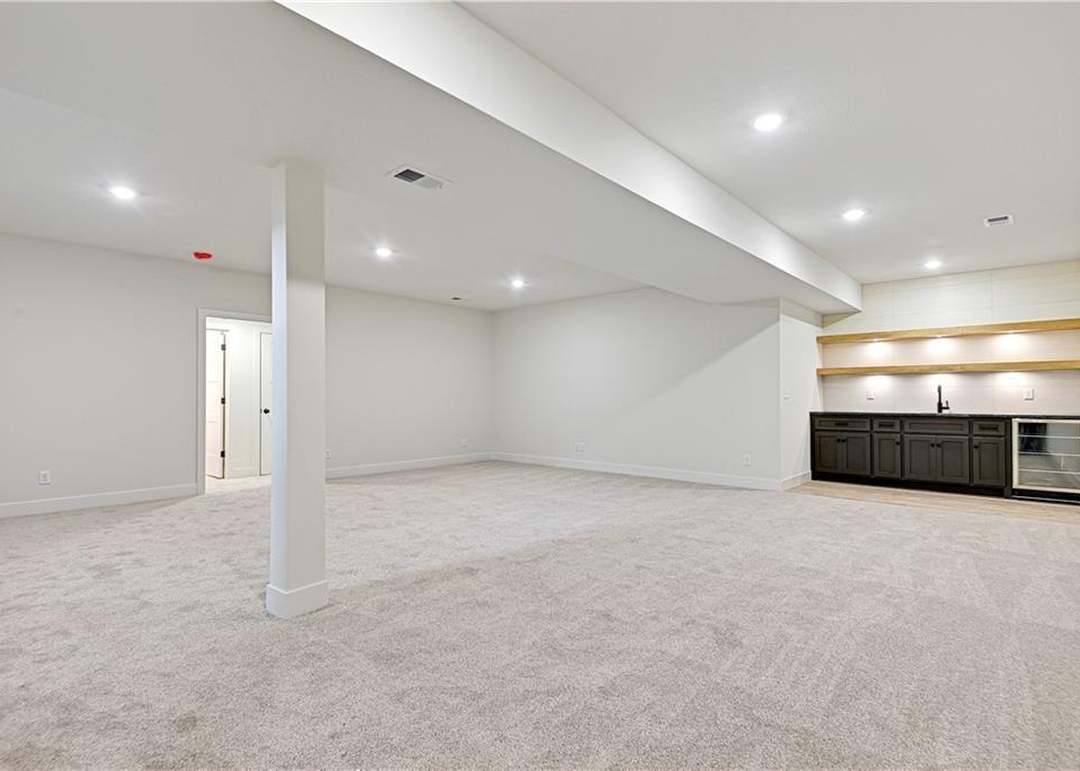7119 Westgate Street — photo 20