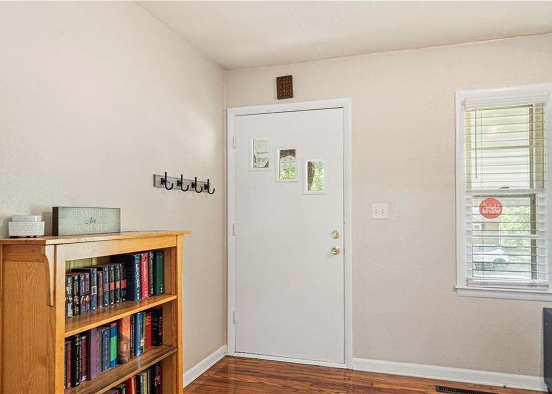 10511 Palmer Avenue — photo 6