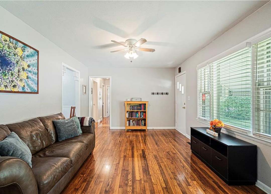 10511 Palmer Avenue — photo 11