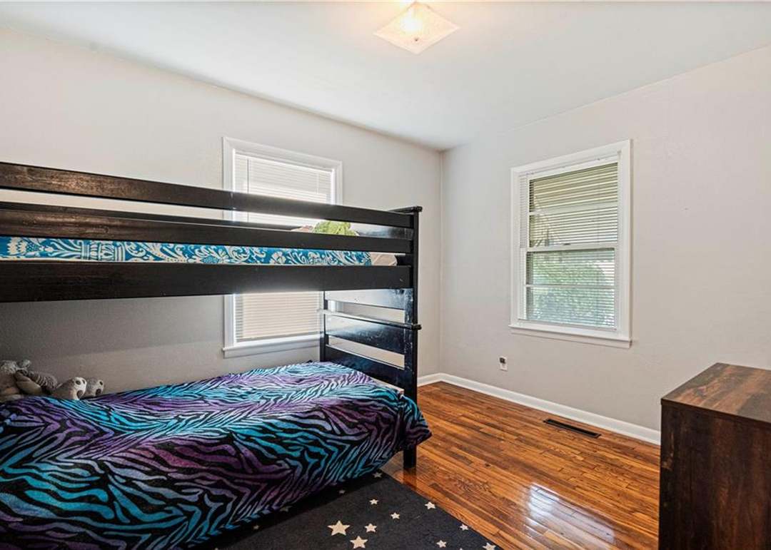 10511 Palmer Avenue — photo 18