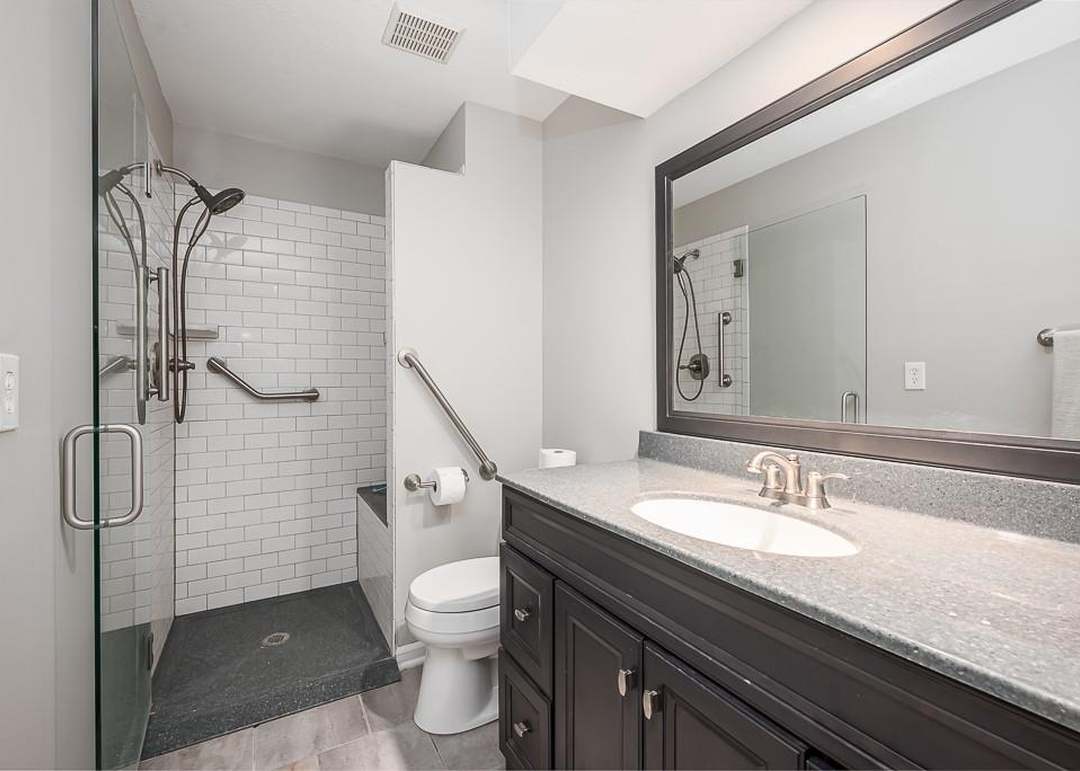 1518 N 85th Court — photo 3