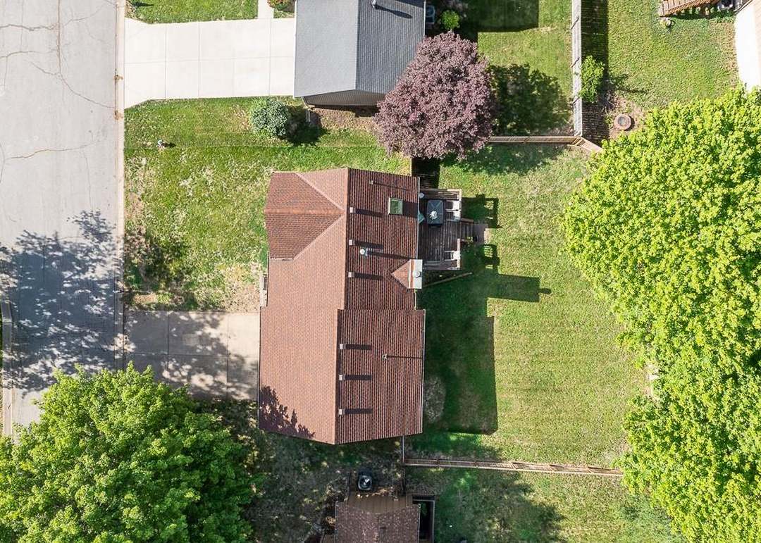 1518 N 85th Court — photo 8