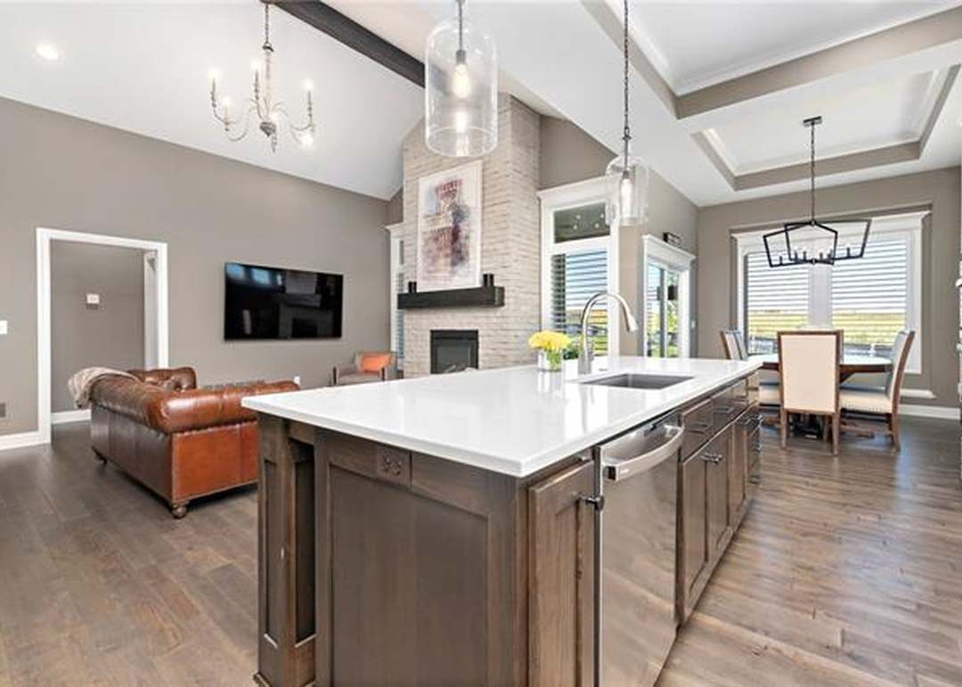 16814 S Heatherwood Street — photo 2