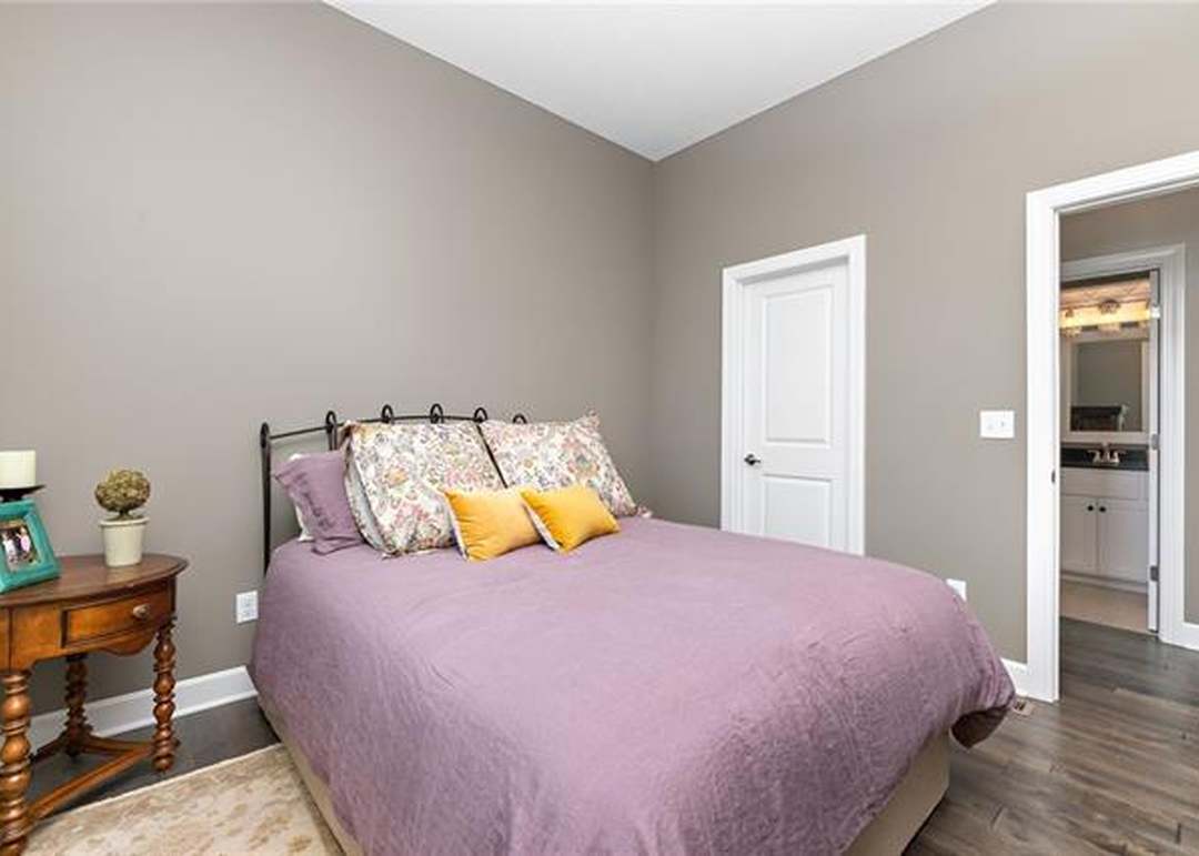 16814 S Heatherwood Street — photo 4