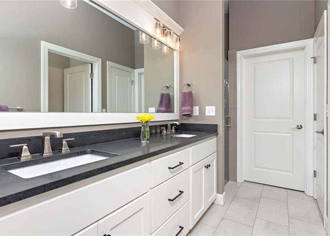 16814 S Heatherwood Street — photo 7
