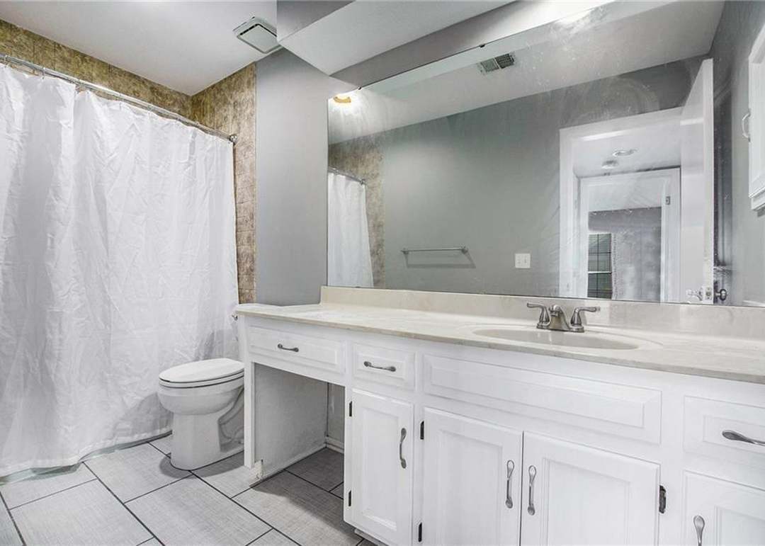 12625 W 110th Terrace — photo 16