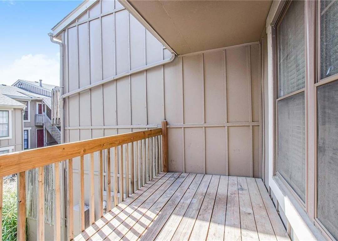 12625 W 110th Terrace — photo 20