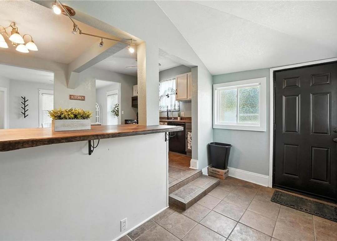 134 S Lincoln Street — photo 4