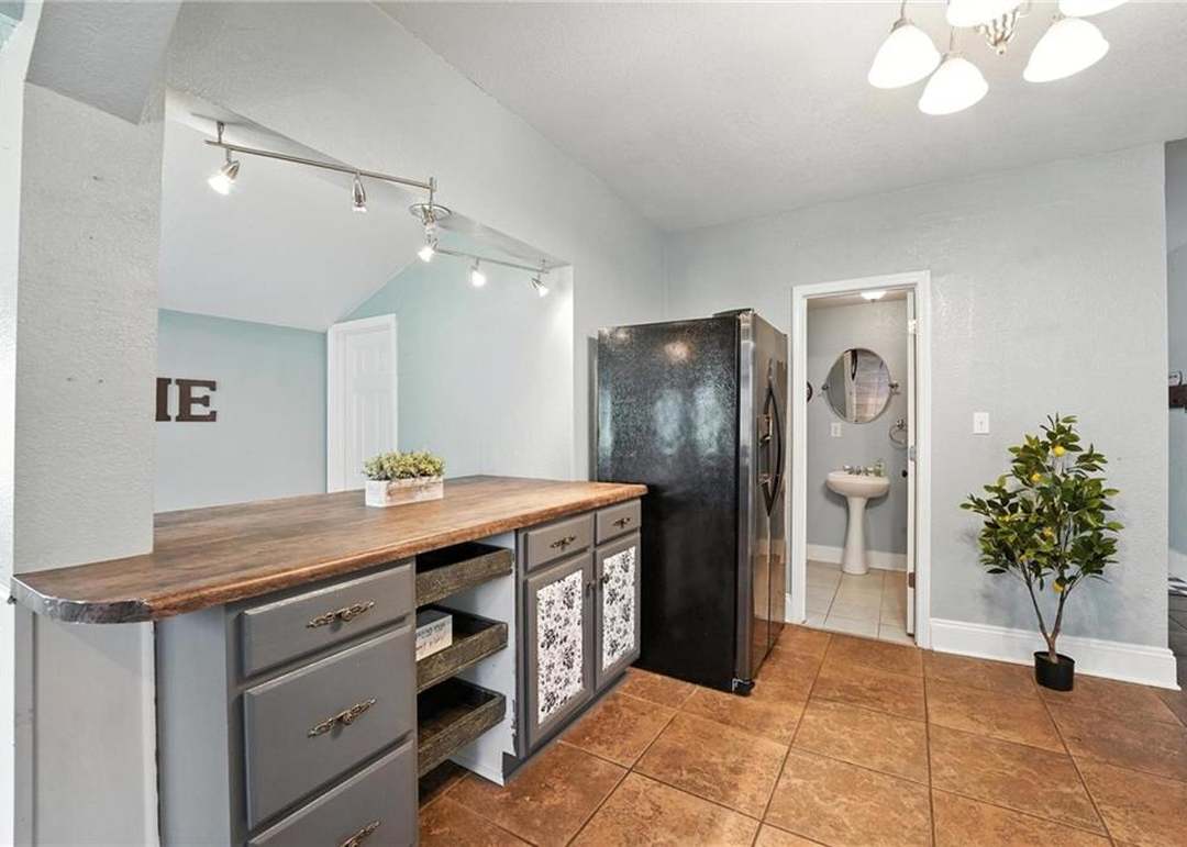 134 S Lincoln Street — photo 21