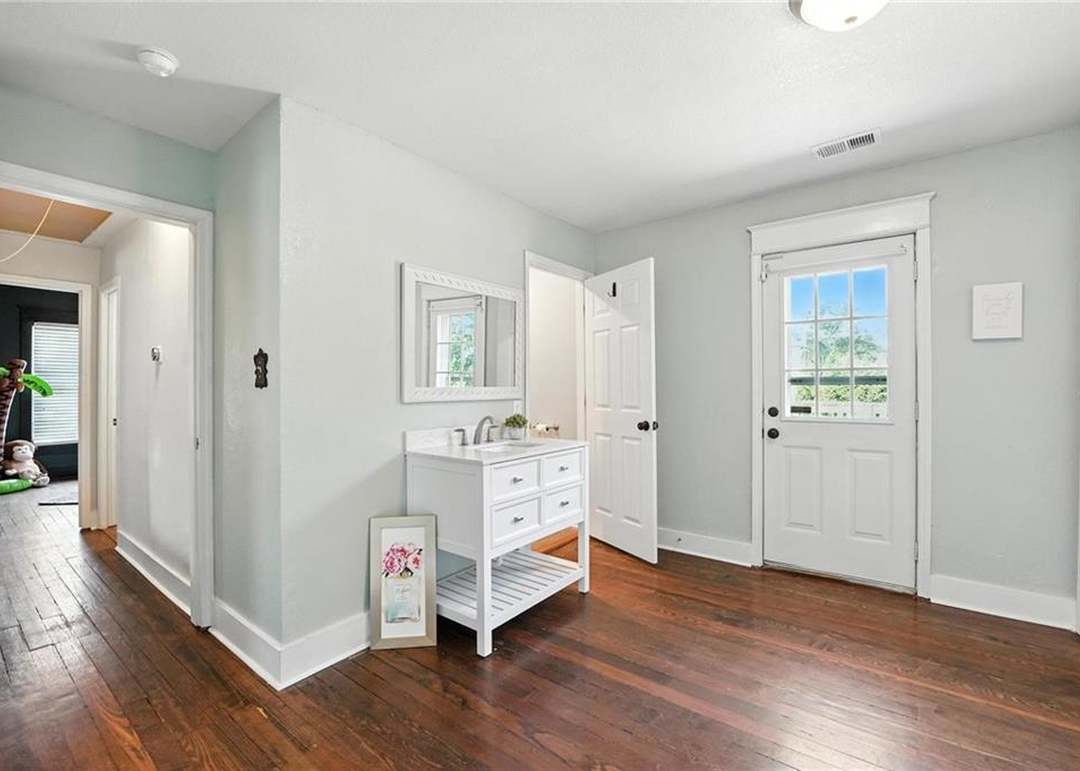134 S Lincoln Street — photo 25