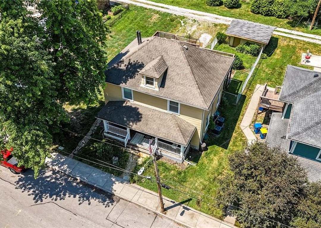 134 S Lincoln Street — photo 40