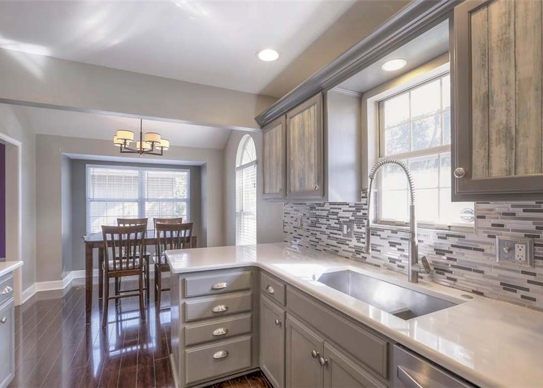 1808 NE Whitestone Drive — photo 10