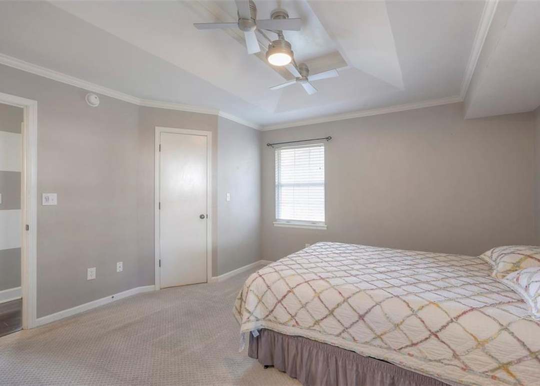 1808 NE Whitestone Drive — photo 15