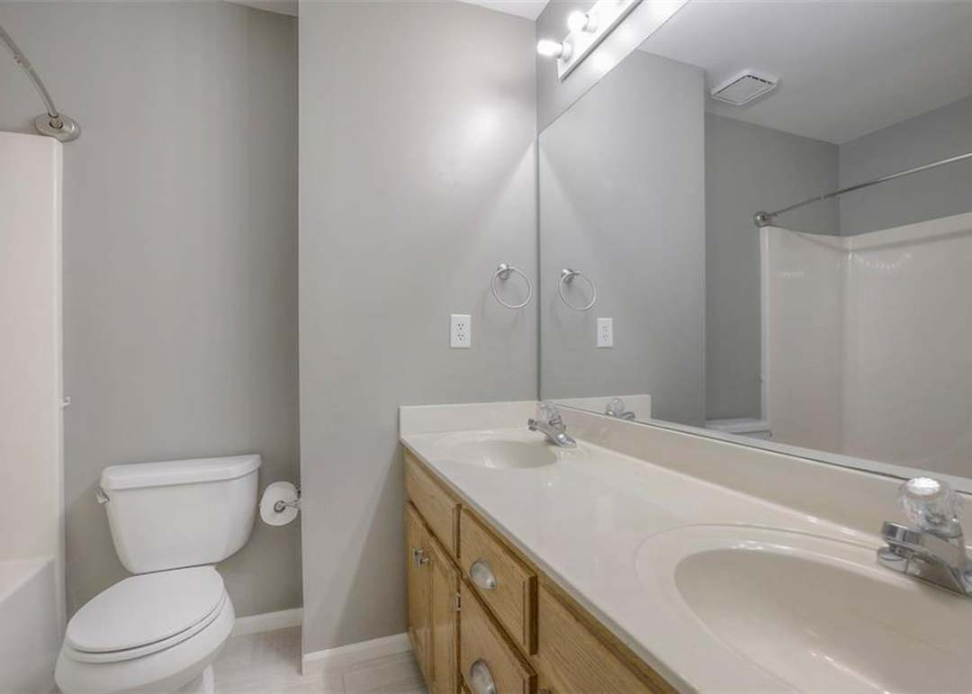 1808 NE Whitestone Drive — photo 18