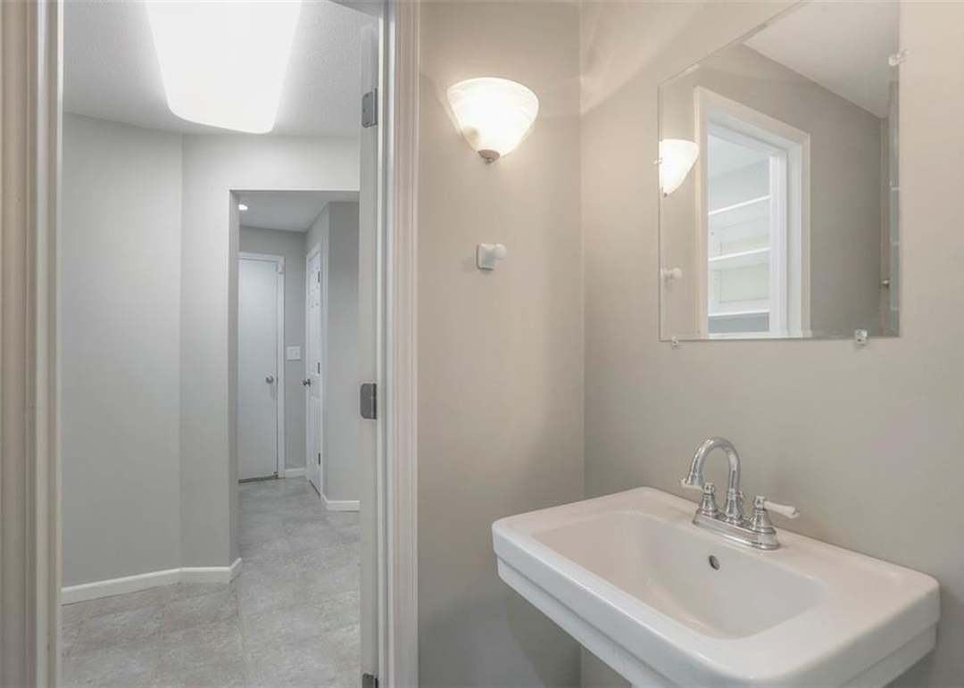 1808 NE Whitestone Drive — photo 22