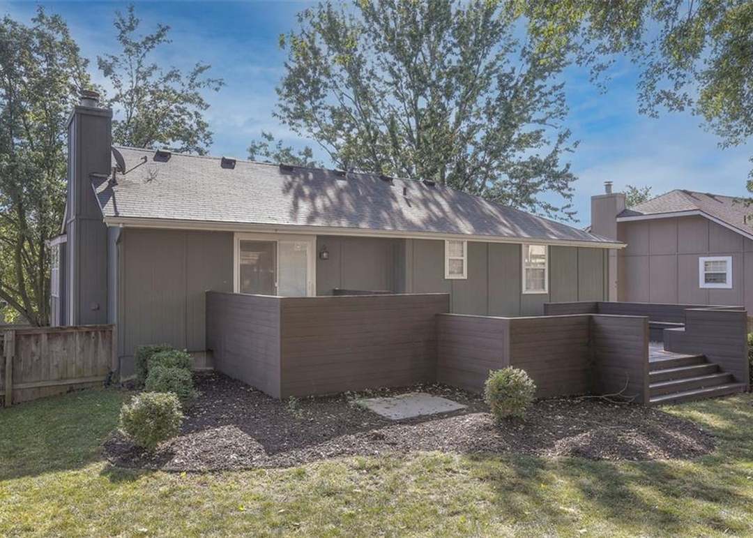1808 NE Whitestone Drive — photo 23