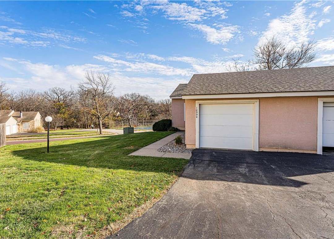 10990 Rosehill Road — photo 10