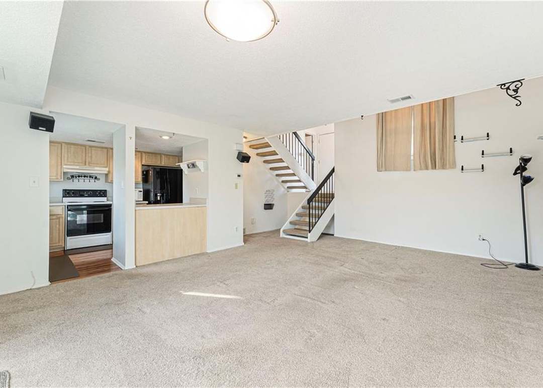 10990 Rosehill Road — photo 15