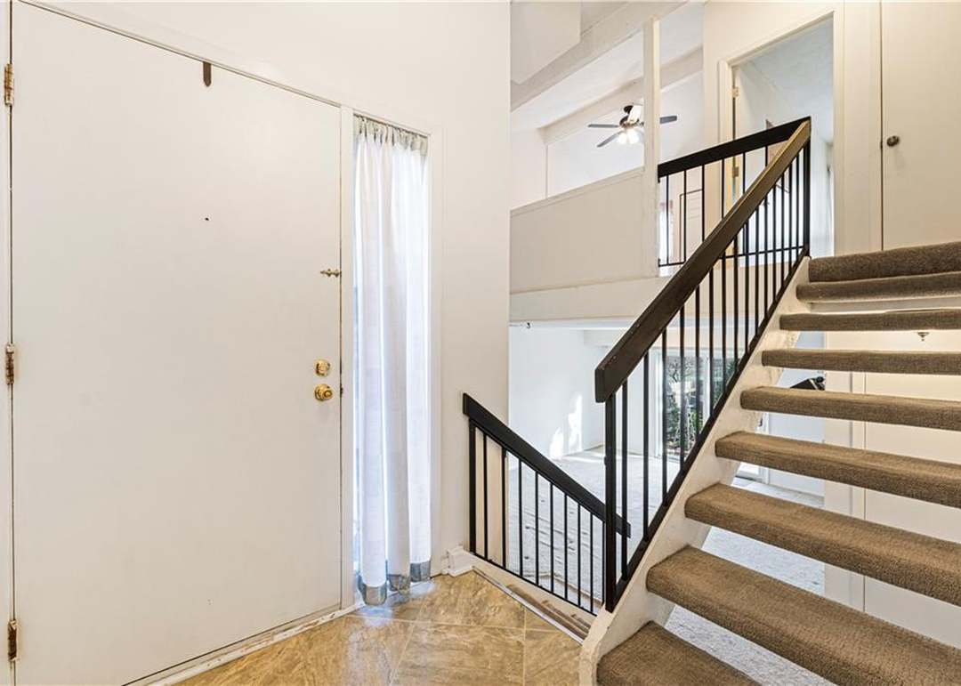 10990 Rosehill Road — photo 22