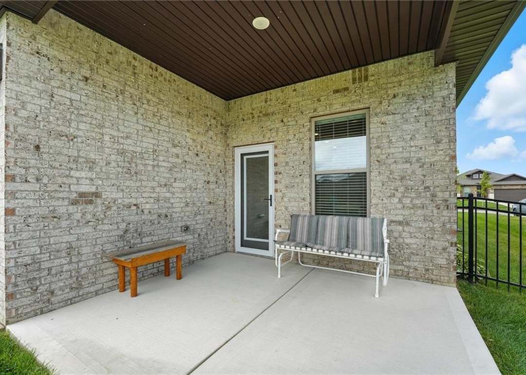 7543 Belmont Drive — photo 32