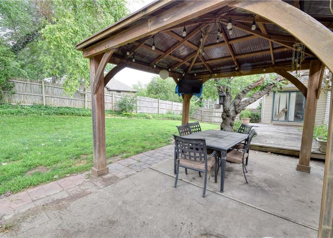 7332 Monrovia Street — photo 28