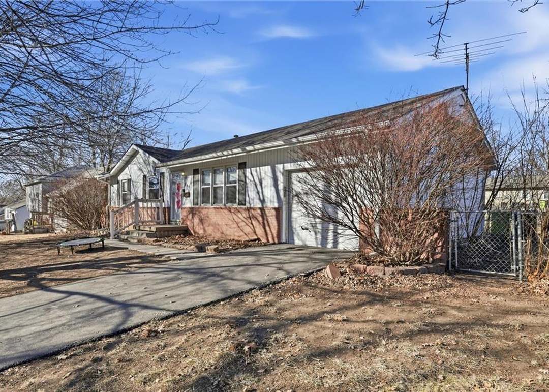 200 Eldorado Drive — photo 6