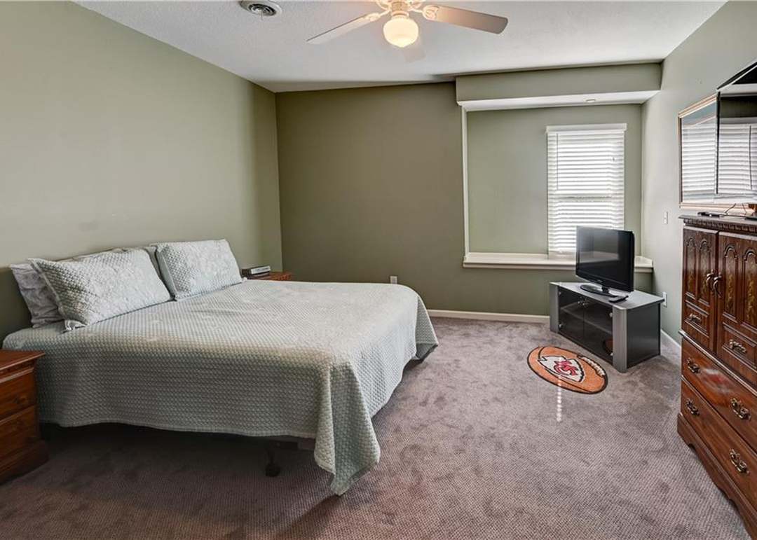 6485 N Nevada Avenue — photo 7