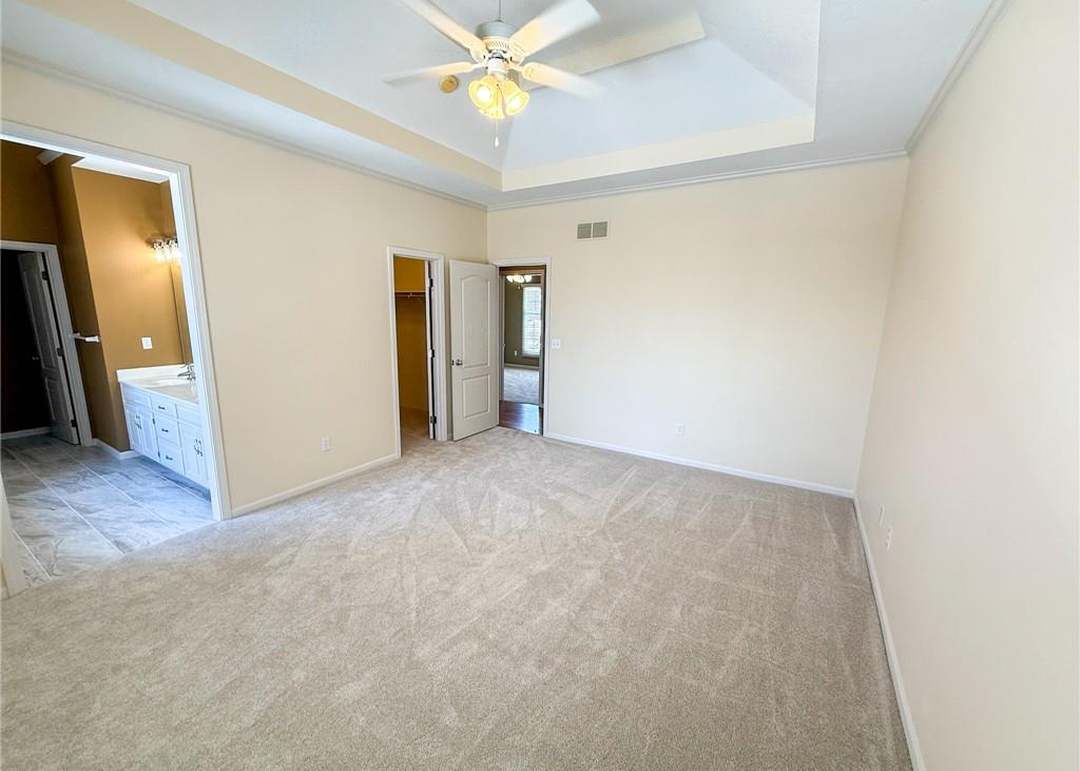 6485 N Nevada Avenue — photo 27