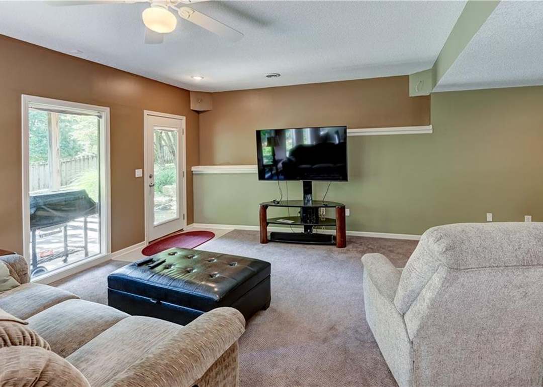 6485 N Nevada Avenue — photo 43