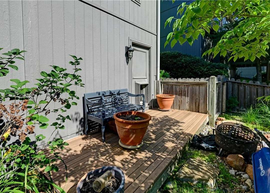 6485 N Nevada Avenue — photo 57