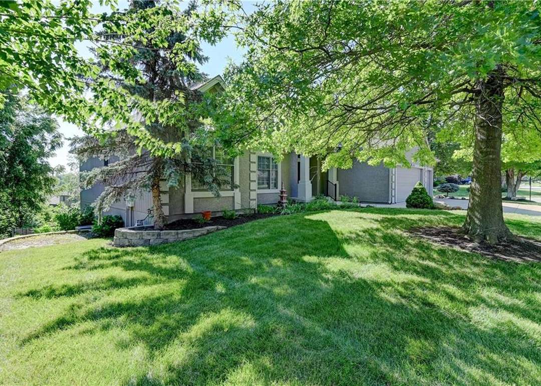 6485 N Nevada Avenue — photo 75