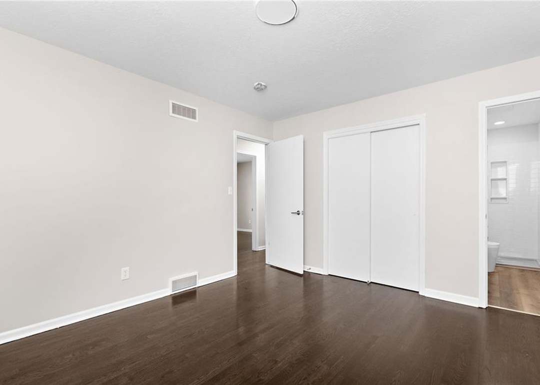 4724 E 139th Street — photo 5