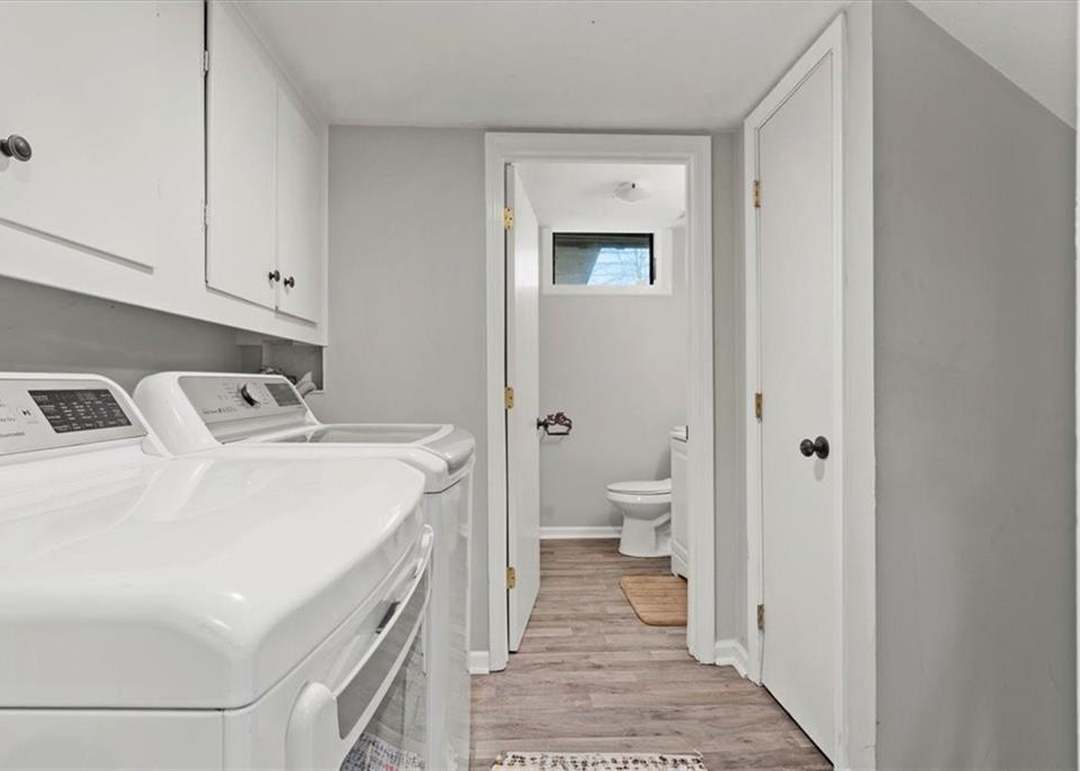 9826 WORNALL Road — photo 3