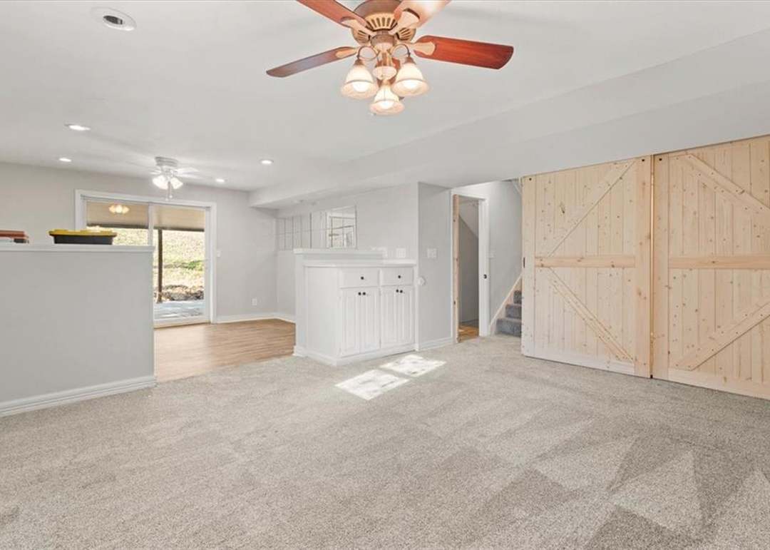 9826 WORNALL Road — photo 22