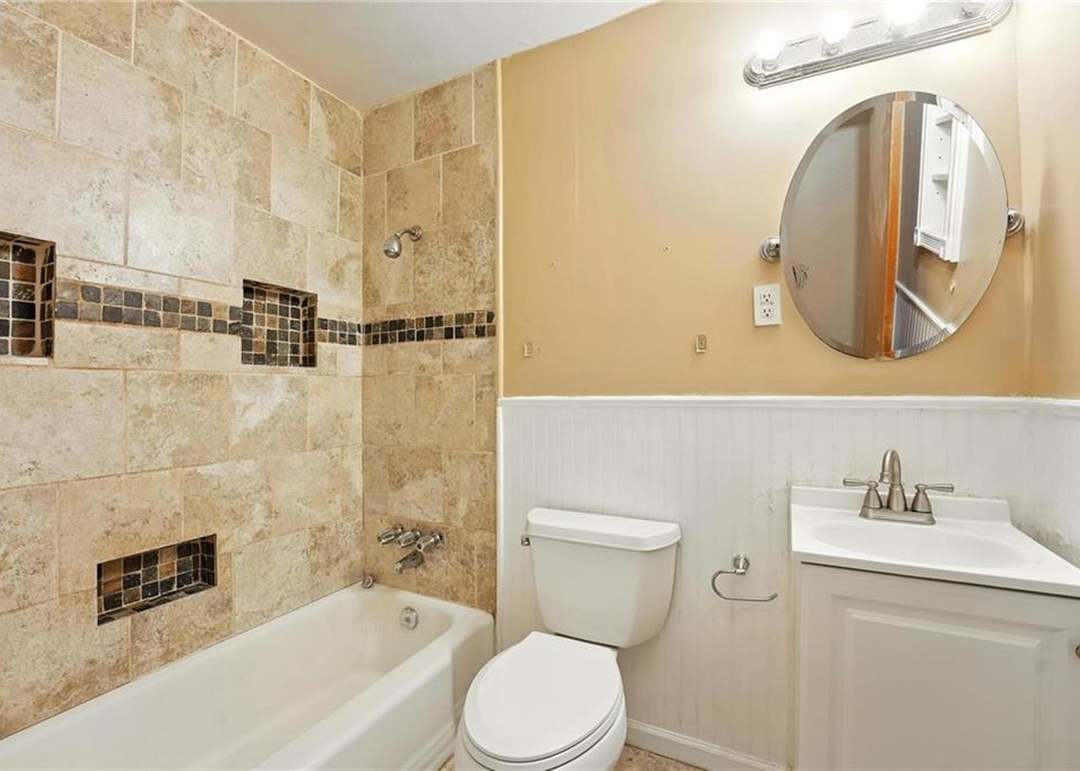 8502 CRESCENT Avenue — photo 21
