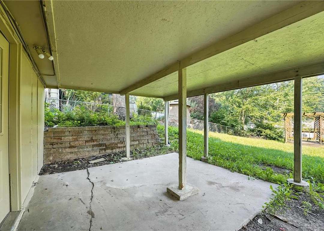 8502 CRESCENT Avenue — photo 28