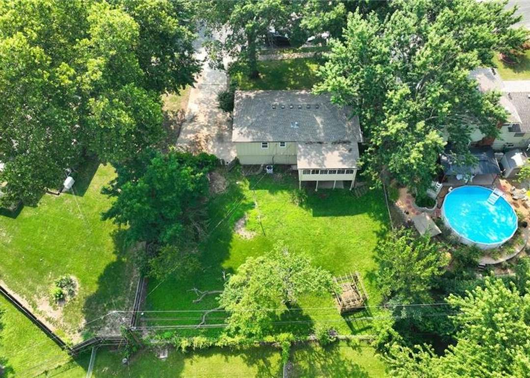 8502 CRESCENT Avenue — photo 32