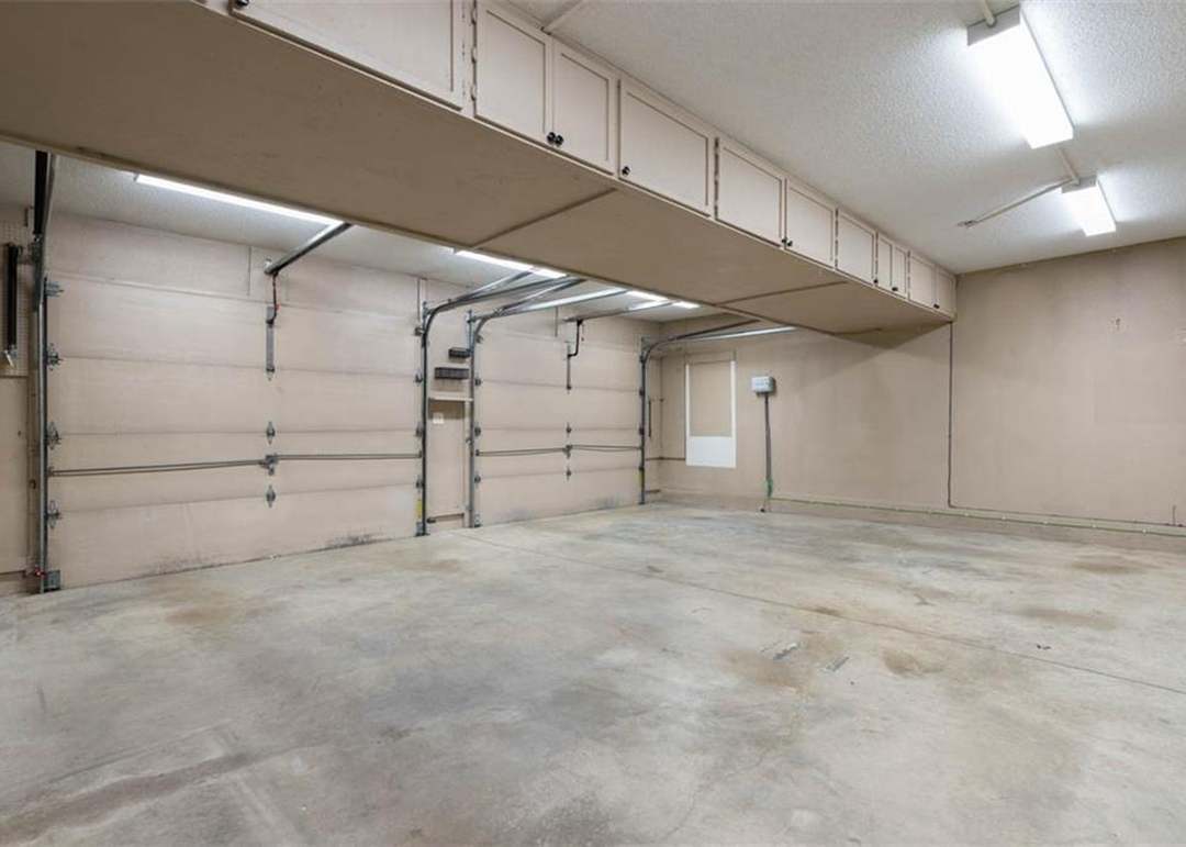 1529 SW Fredrick Drive — photo 3