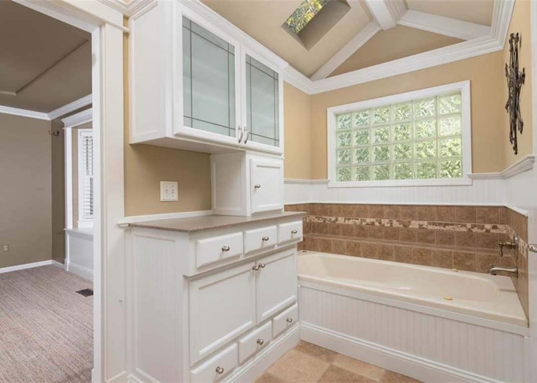 1529 SW Fredrick Drive — photo 4