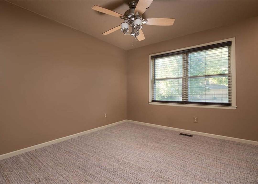 1529 SW Fredrick Drive — photo 7
