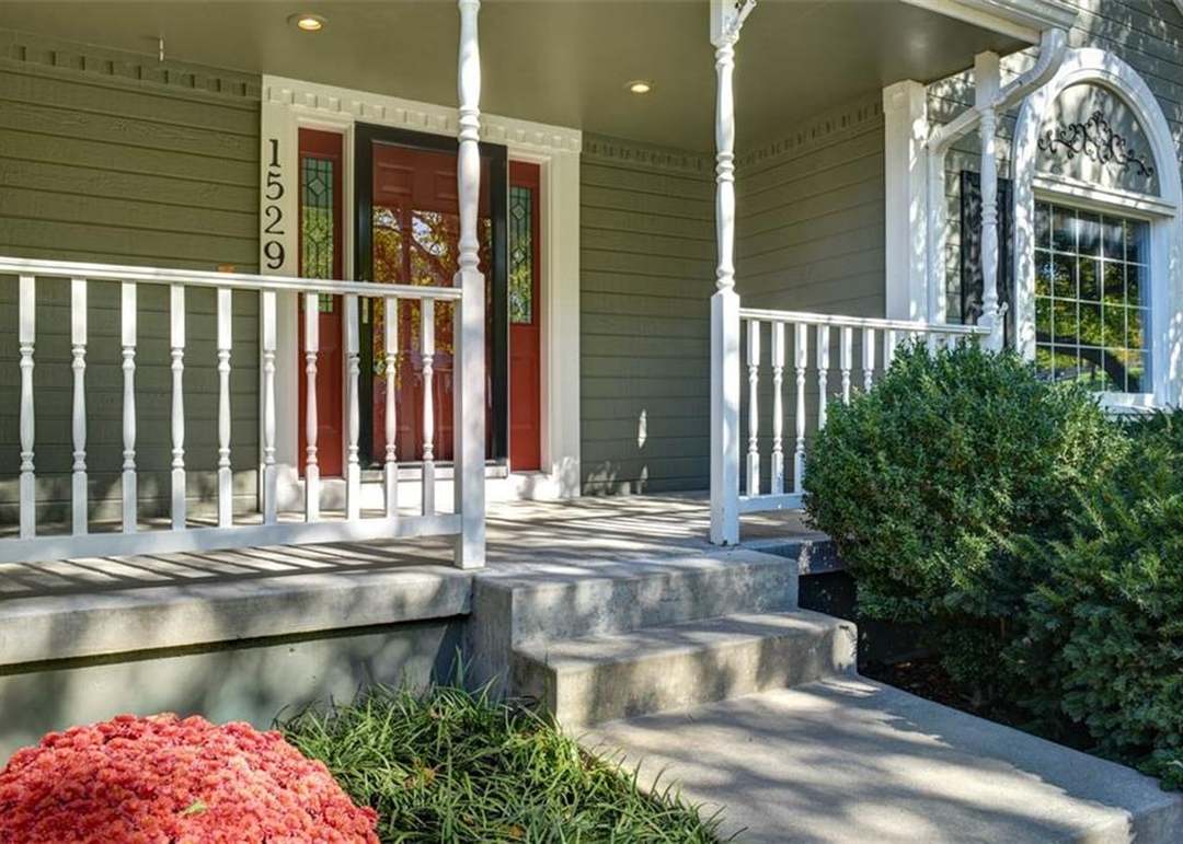 1529 SW Fredrick Drive — photo 9