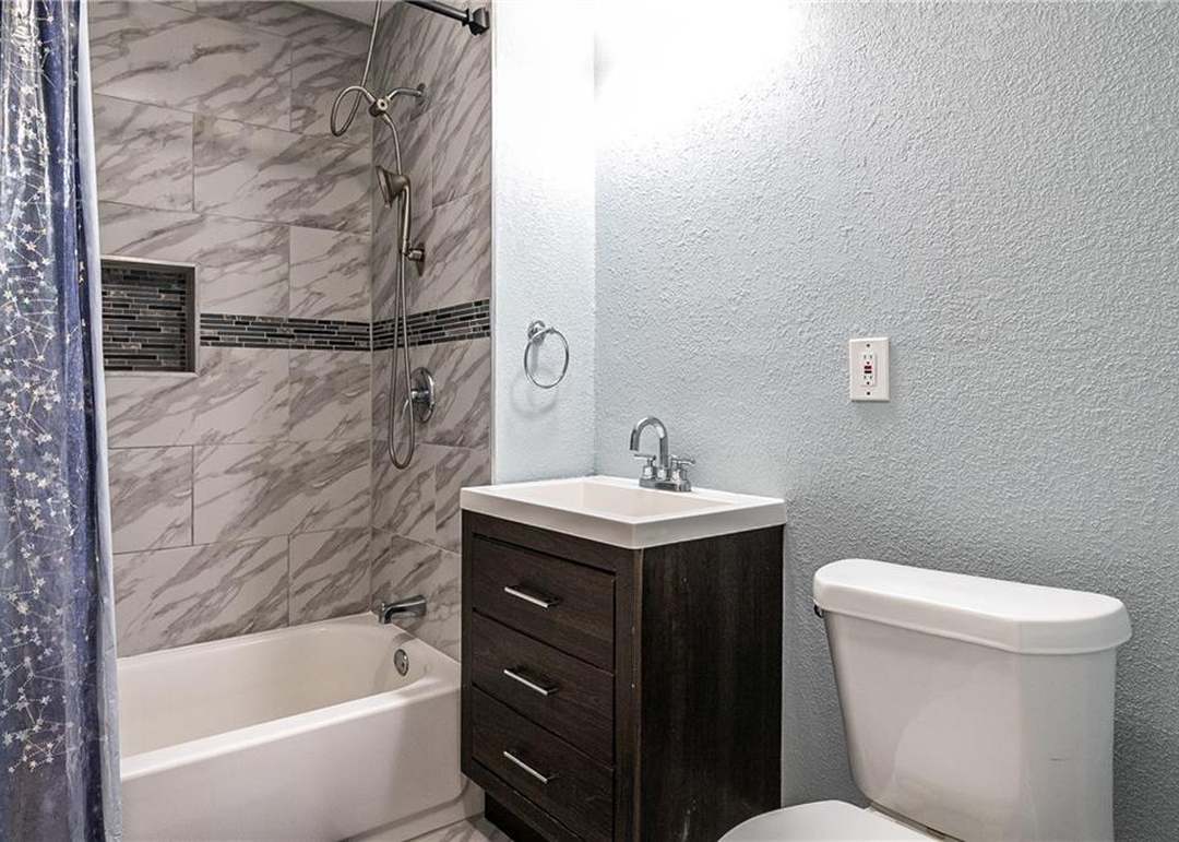 1917 S Hardy Avenue — photo 12
