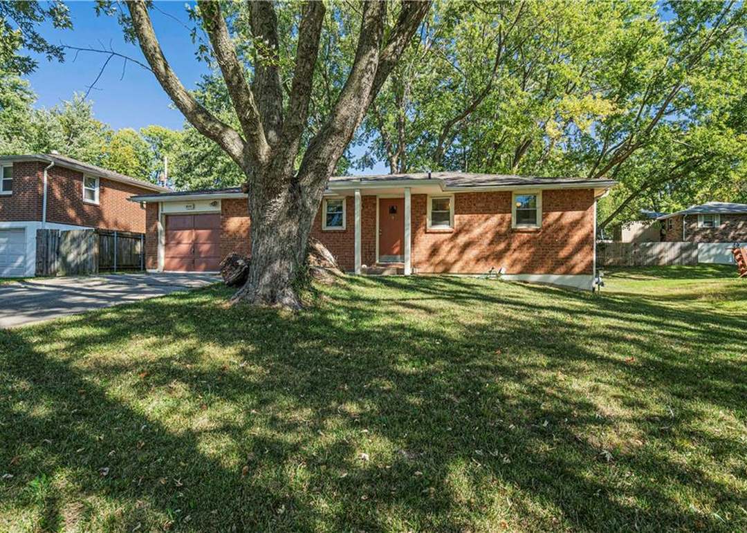 4521 N TOPPING Avenue — photo 10