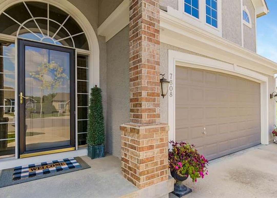 7608 Pheasant Court — photo 9