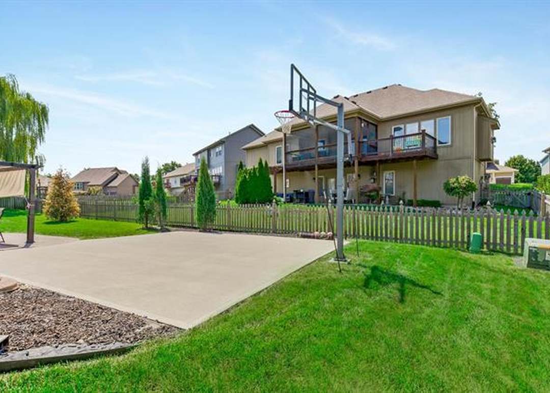 7608 Pheasant Court — photo 28