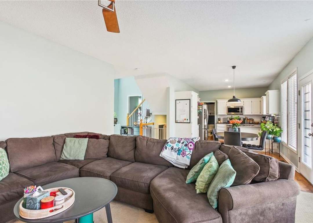 910 W Layton Street — photo 10