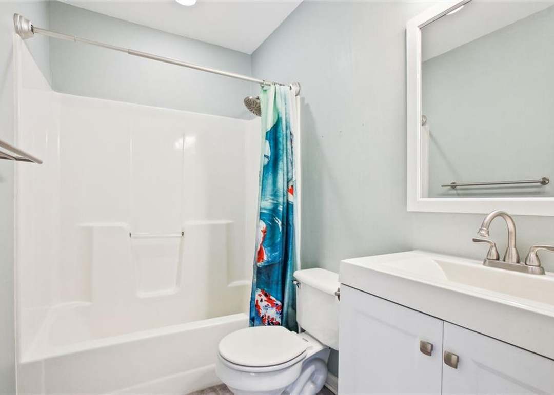 910 W Layton Street — photo 15