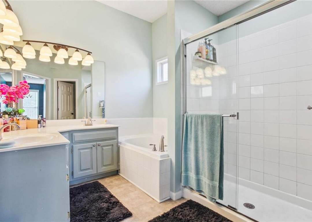 910 W Layton Street — photo 17