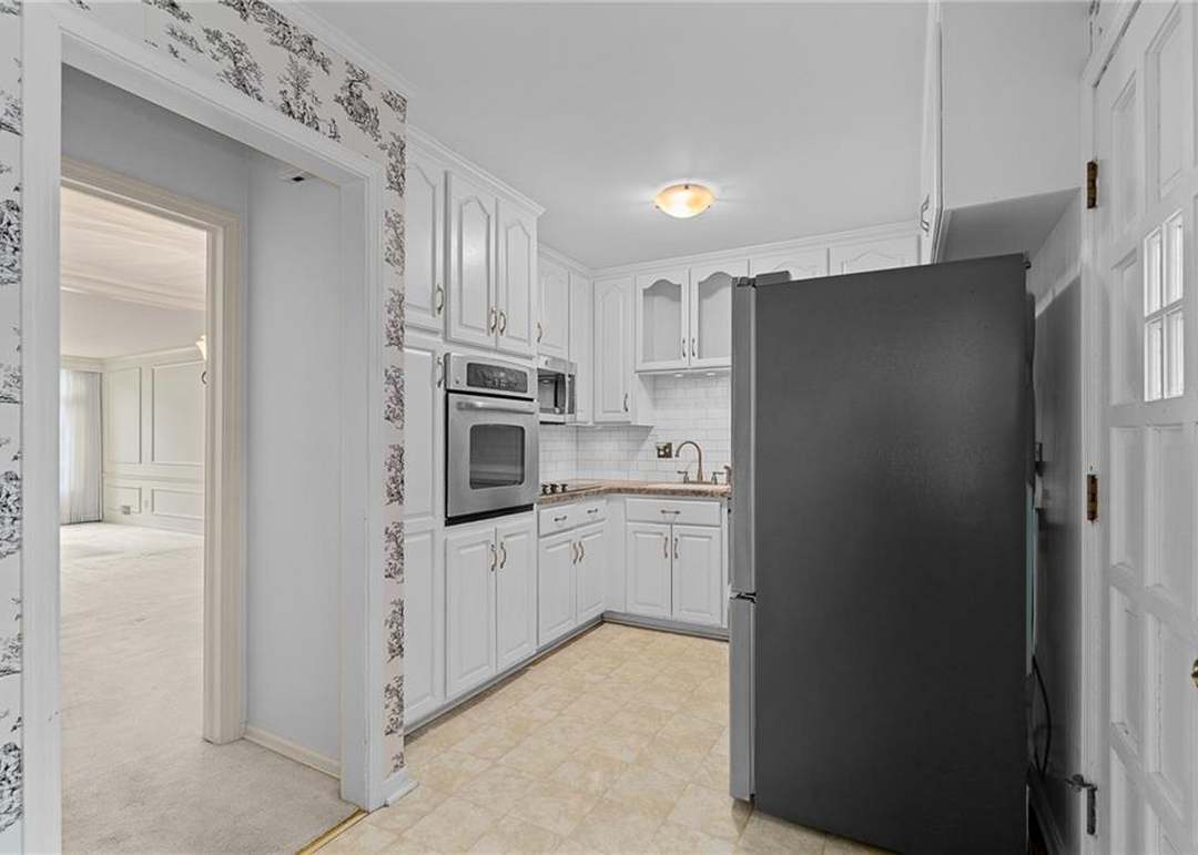 8373 Somerset Drive — photo 4